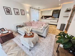 Lounge area- click for photo gallery